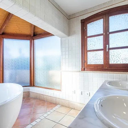 Ereza Brisas Del Mar * Κοραλέχο